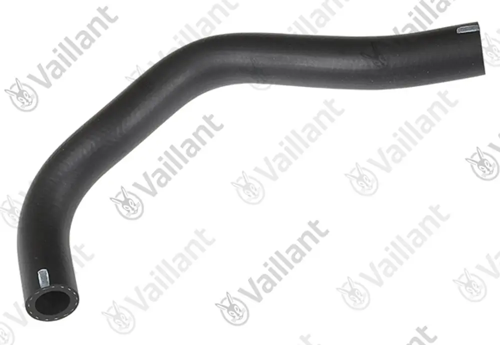 Schwarzer, gebogener Gummischlauch mit zwei offenen Enden, geeignet für Heizungsanwendungen. Produkt der Marke Vaillant.